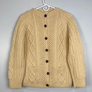 Vintage Women’s Handmade in Ireland Wool Cable Knit Cardigan Sweater Sz Medium M